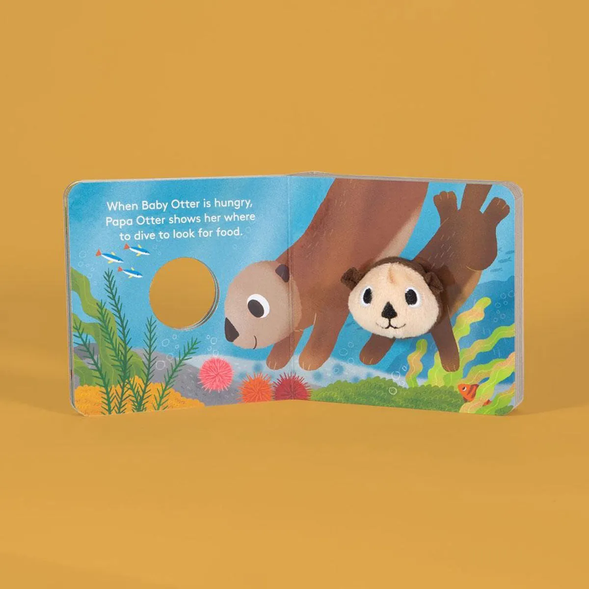 Finger Puppet Board Book - Baby Otter