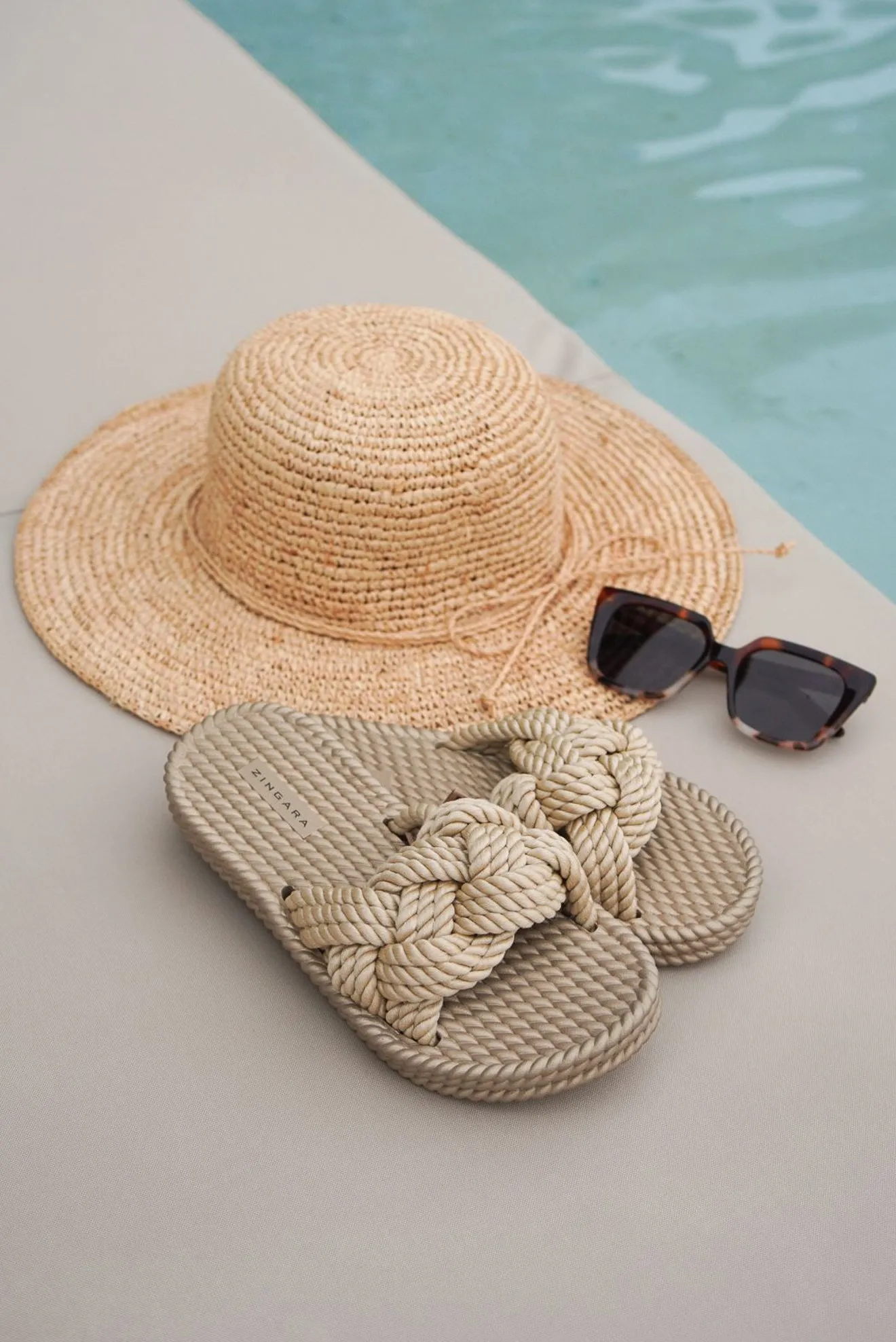 KNOT SANDAL BEIGE