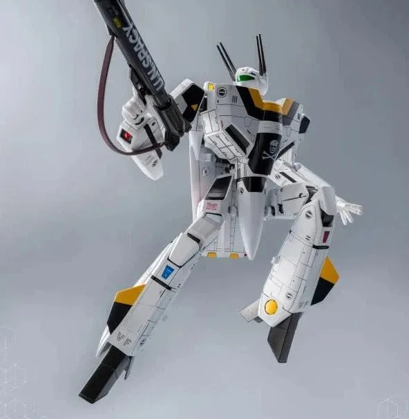 ThreeZero ROBO-DOU VF-1S Veritech (Roy Fokker)